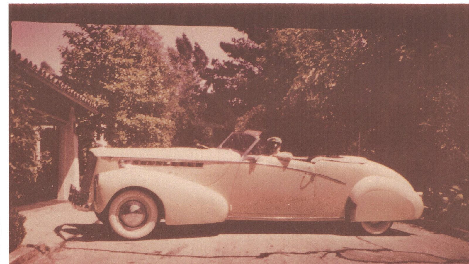 1940 Packard Victoria by Bohman & Schwartz, ready for it’s close up!
