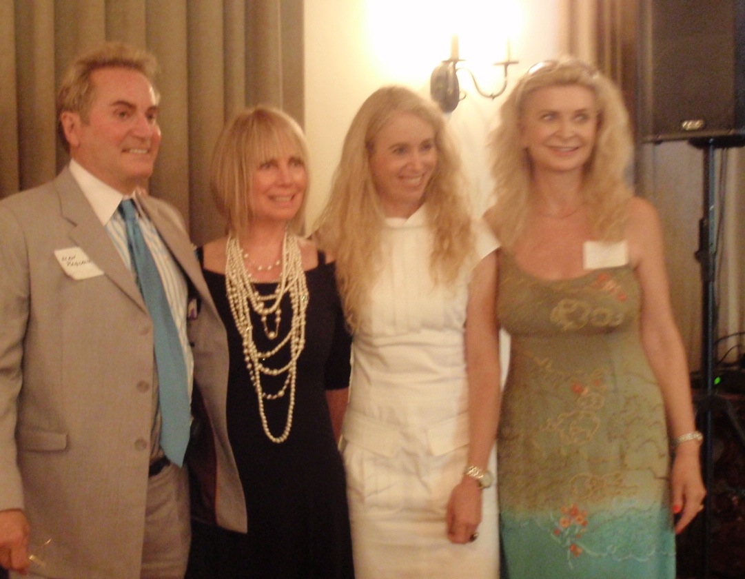 Vintage Maybelline Glamour Alive and Well in Beverly Hills