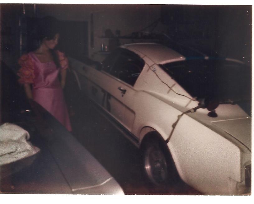 Mama drove a Hot Rod – Thanks to my cousin, race-car driver, Bill Stroh.