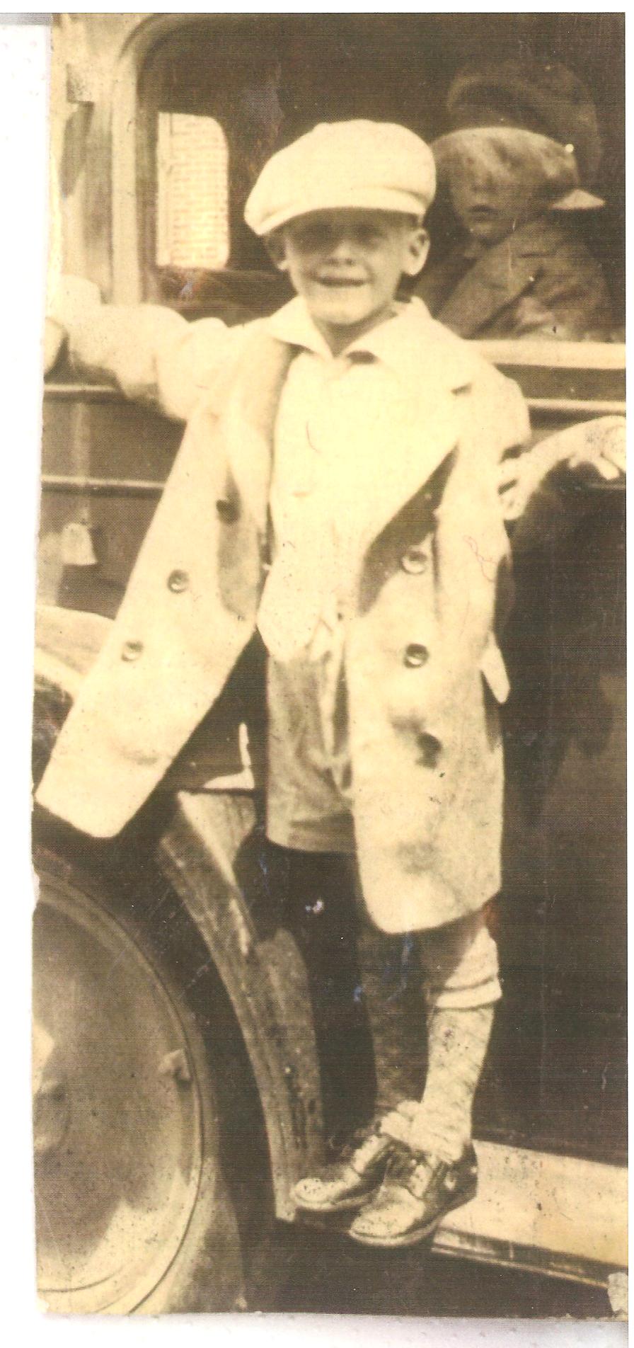 Maybelline cousins worship Tom Mix, as little boys.
