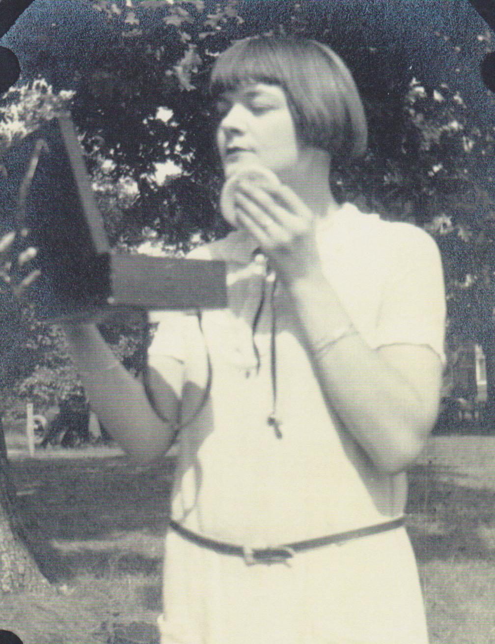 Maybelline and the “New Woman” in 1920