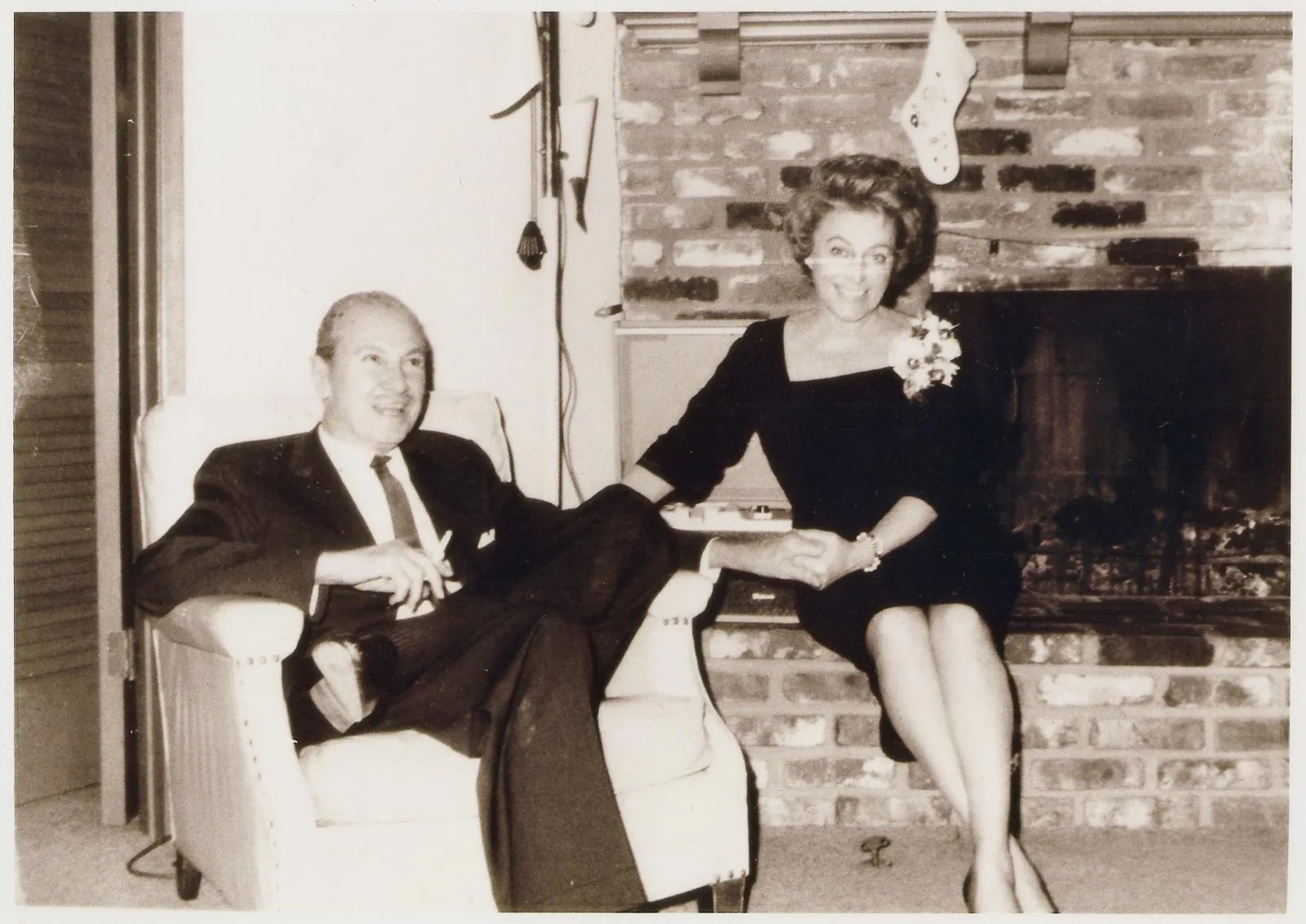 What kept Maybelline Heiress, looking youthful until her death at 77