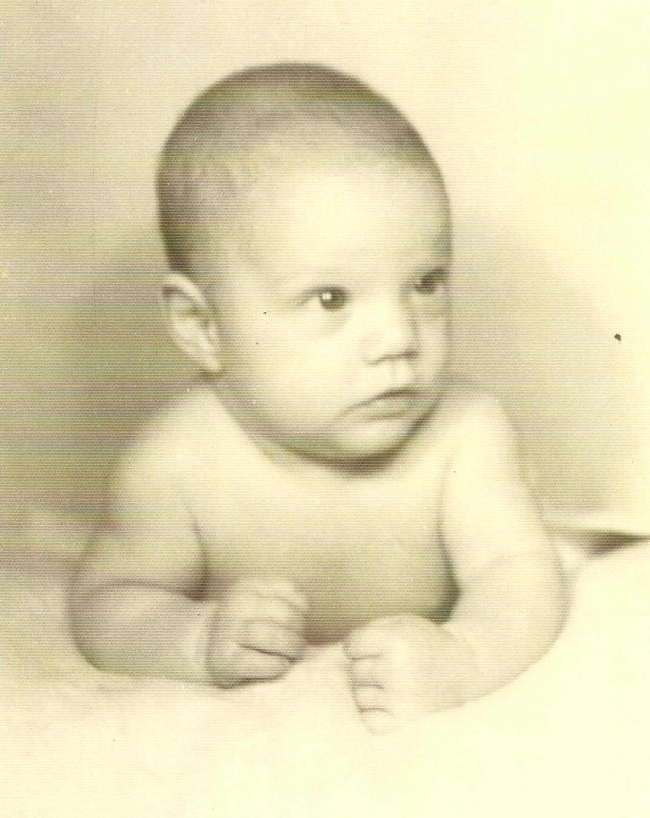 Maybelline Family grows as the next generation is born in the 1940’s.