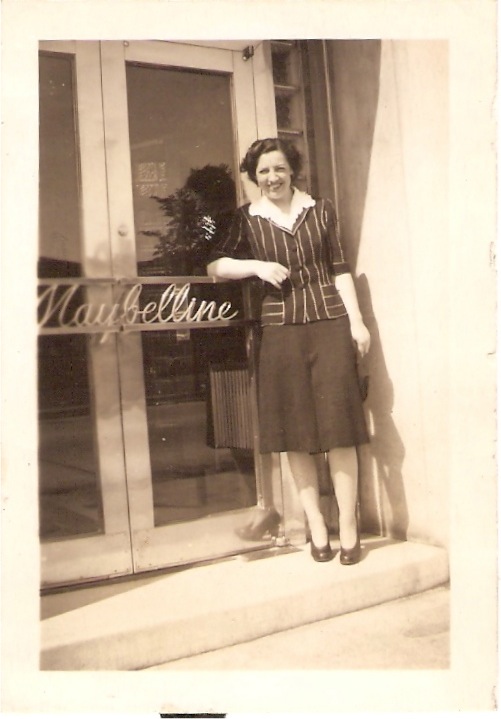 The Maybelline Company opened its doors in 1915… creating a fascinating era in America’s History