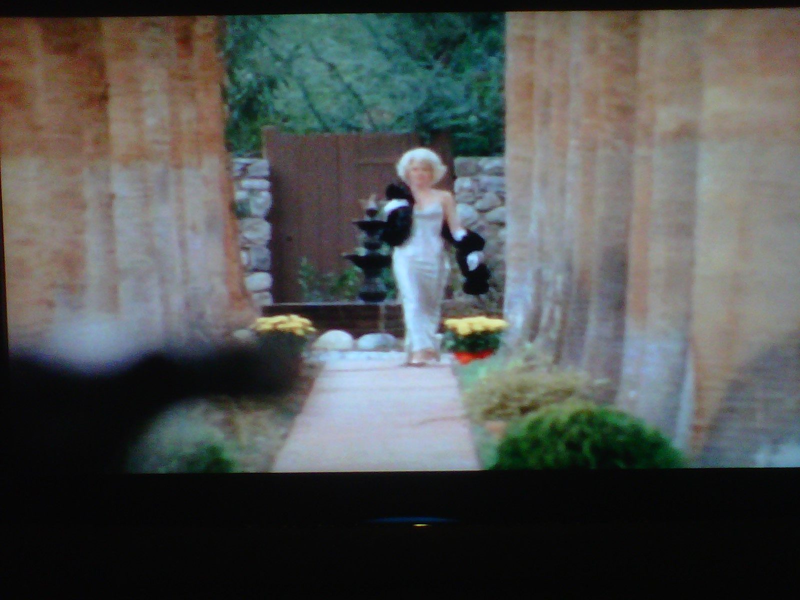 Photo’s of Misty Roe as Marilyn Monroe in Goodbye Norma Jean.