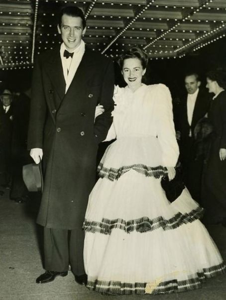 Old Hollywood Glamour at the Star Studded Premiere of…  “All This and Heaven Too”