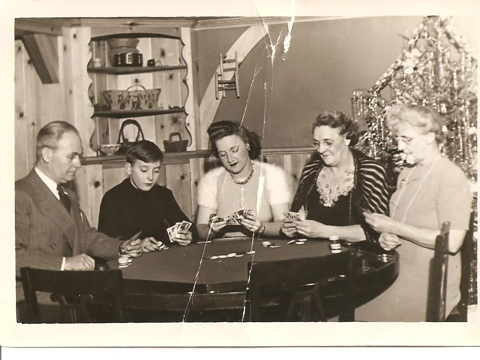Merry Christmas from Author, Sharrie Williams. Here are some of my favorite vintage Christmas pictures