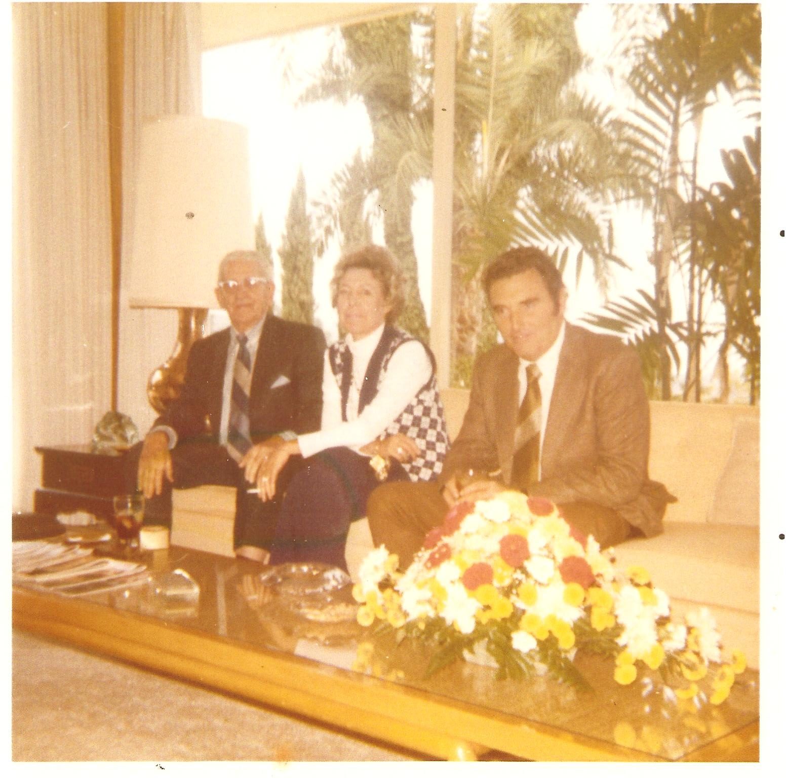 Tom Lyle Williams last pictures with the family.