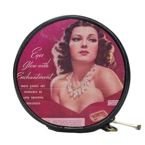 Adorable Vintage Hollywood, Movie Star make-up bags.