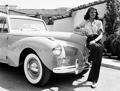 Rita Hayworth, Maybelline’s sexiest model, ever.