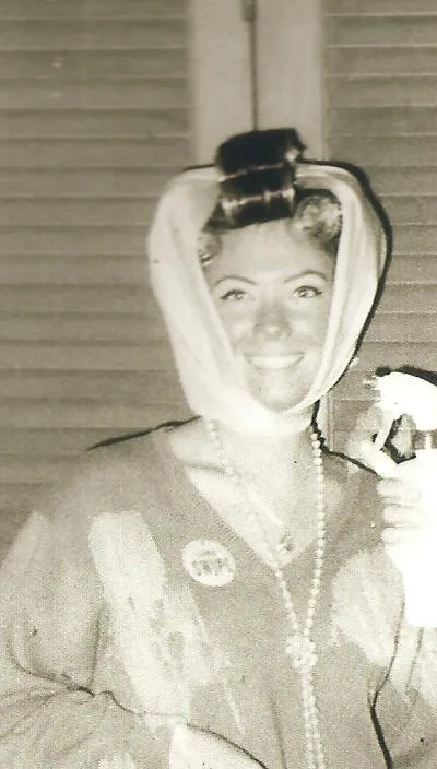 What can readers take away from The Maybelline Story and the Spirited Family Dynasty Behind It.