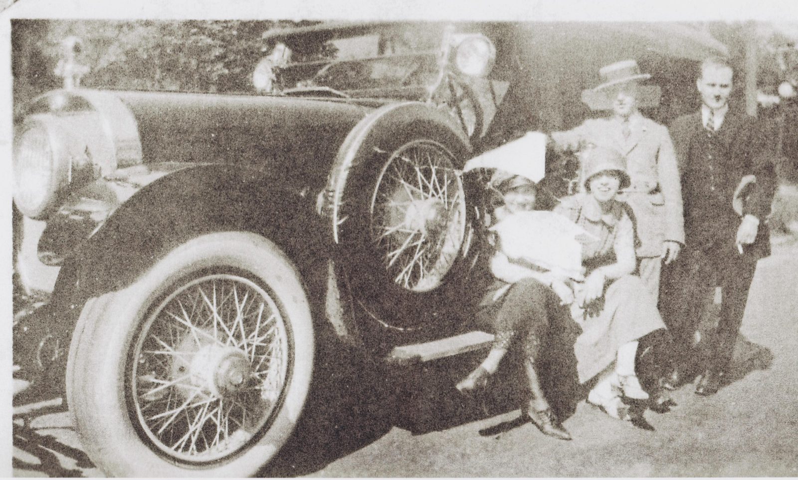 IMAGINE DRIVING IN SUCH STYLE IN 1923