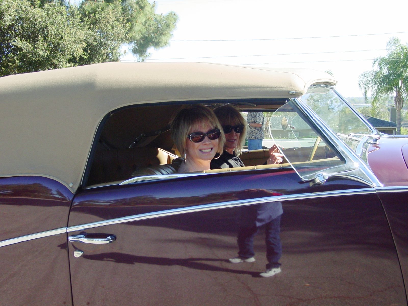VINTAGE MAYBELLINE HISTORY DETECTIVES on the  hunt for “What ever happened to TL’s 1940 Packard Victoria.