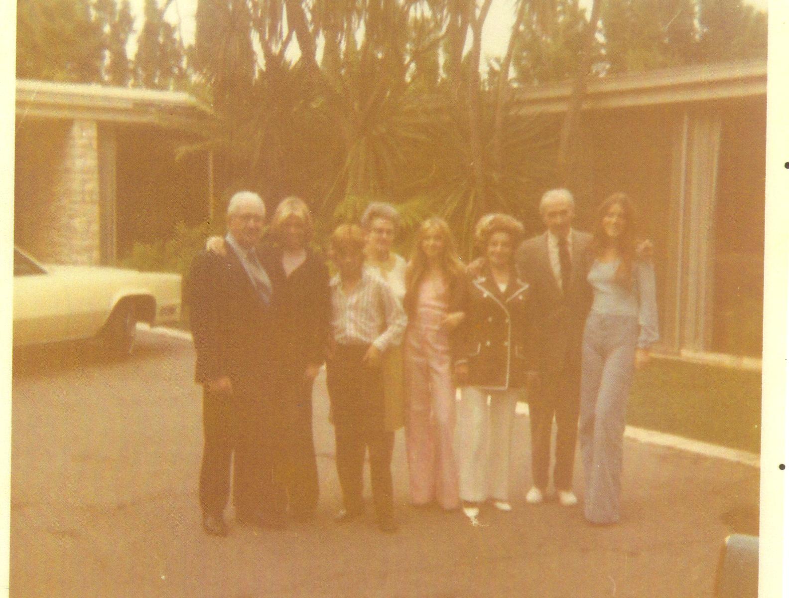 Tom Lyle Williams last pictures with the family.
