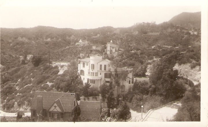 Maybelline Headquarters in the Hollywood Hills – Rare Vntage Photo’s.