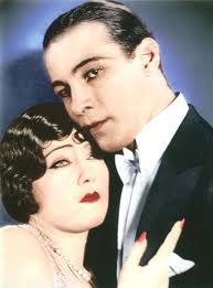 Maybelline Story brings Romance back to life.
