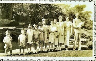 Maybelline cousins,1934, during the Great Depression