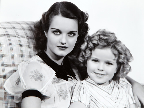 Maybelline Model Rochelle Hudson, 1930’s actress who’s star faded to soon
