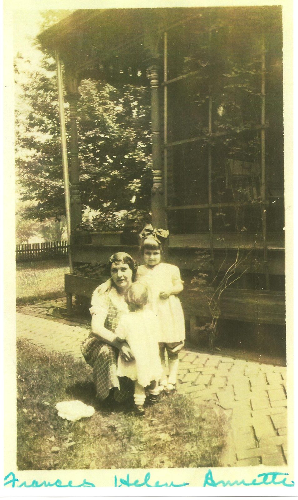 Maybelline Roots, in Morganfield Kentucky.
