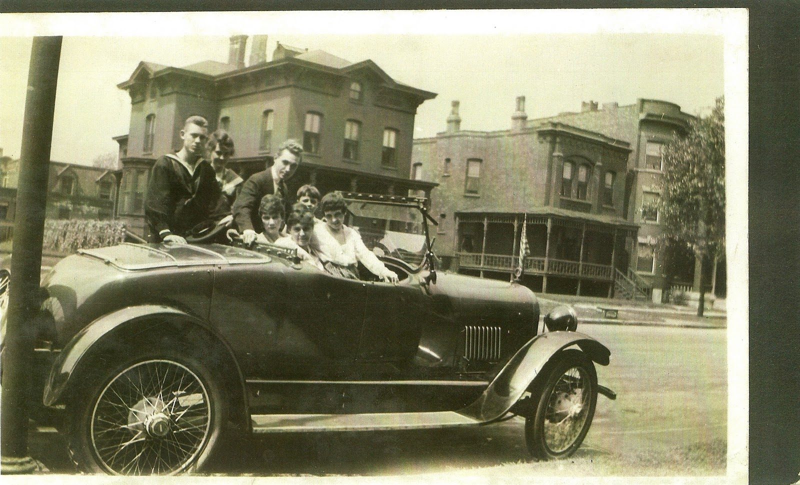 The Maybelline Co and Chicago’s Edgewater Beach Hotel’s 100 year hsitory